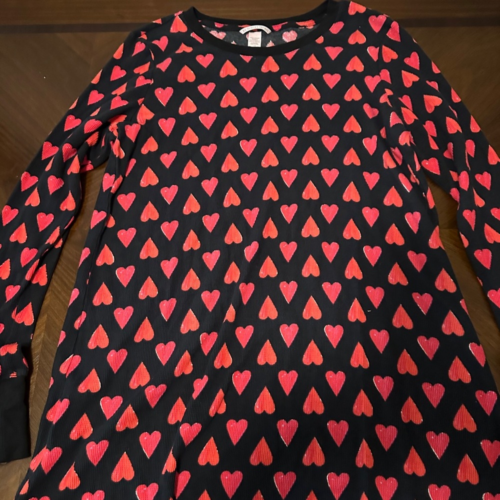 Victoria’s Secret Vintage Thermal Sleep Shirt Red And Black Hearts
